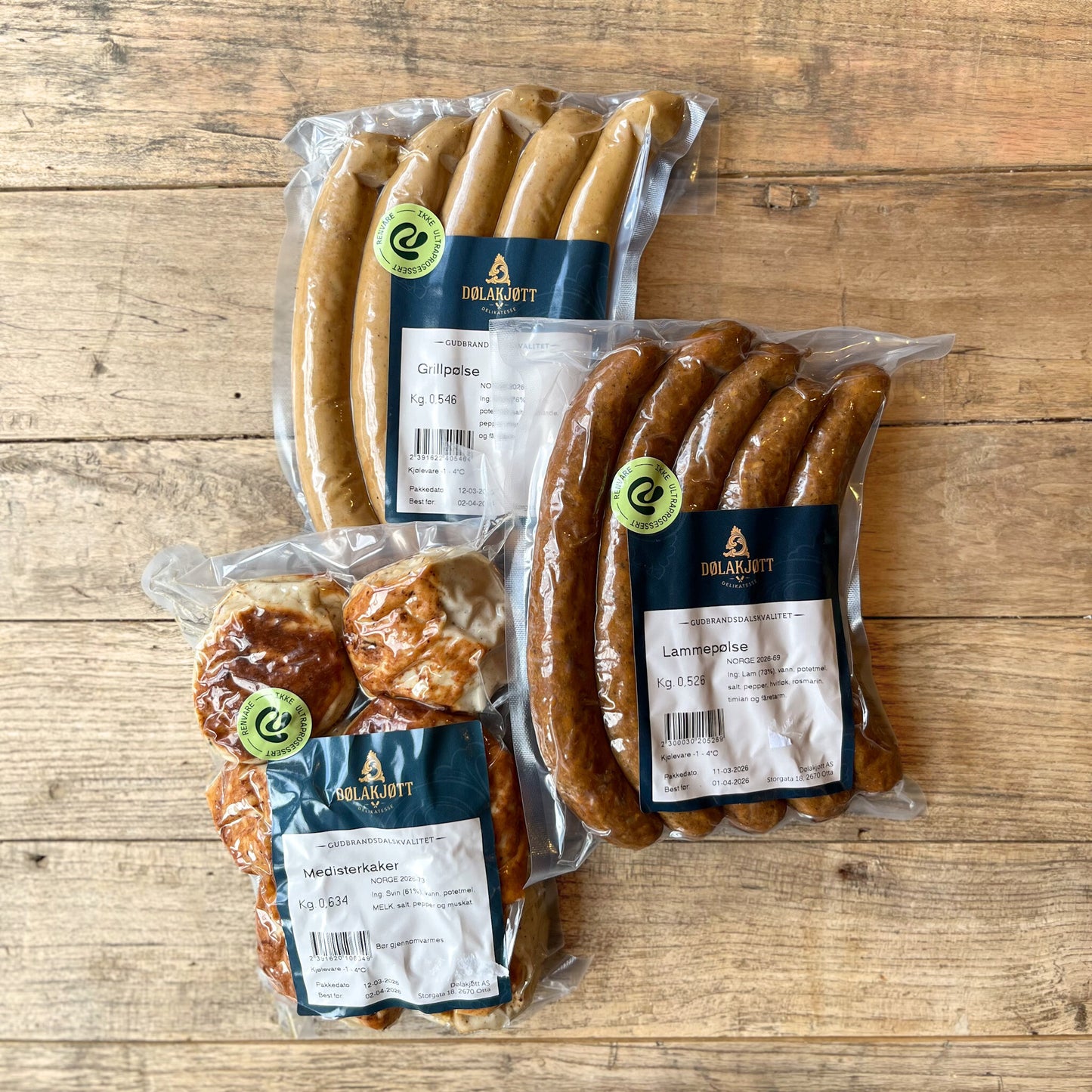 Pakke med pølser og medisterkaker