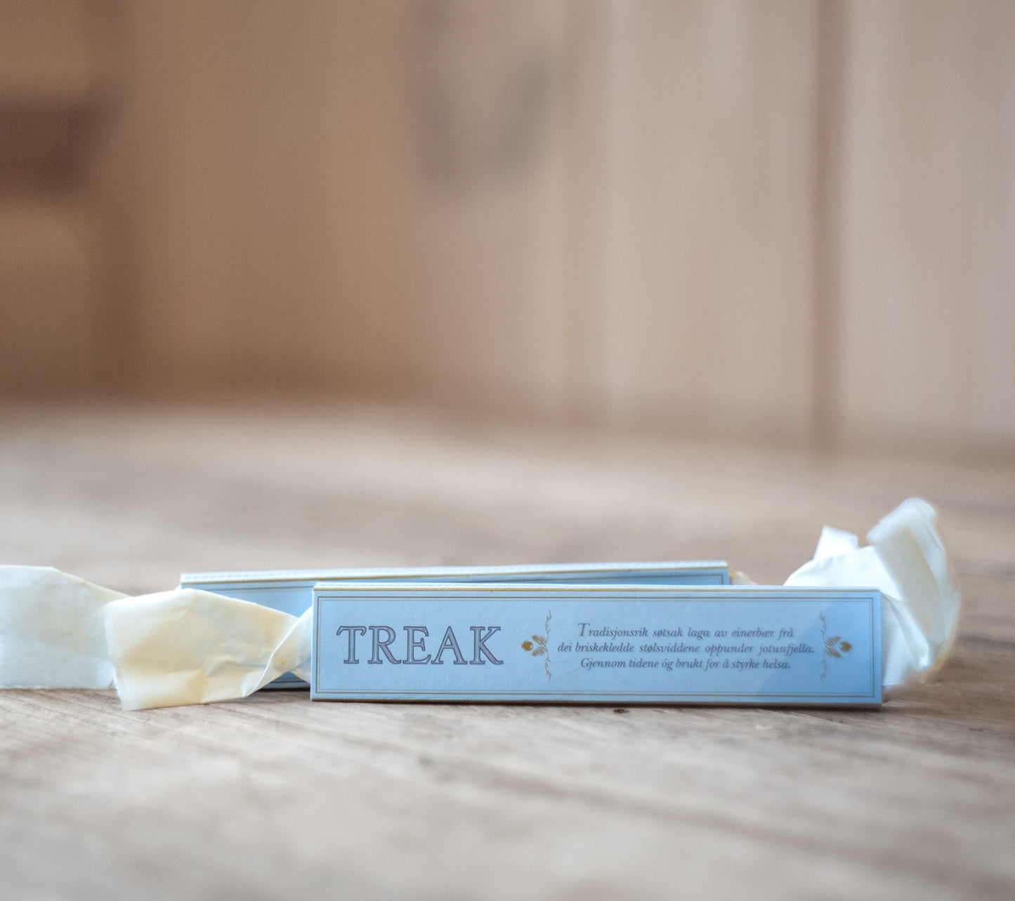 Treak-karamell med einbær