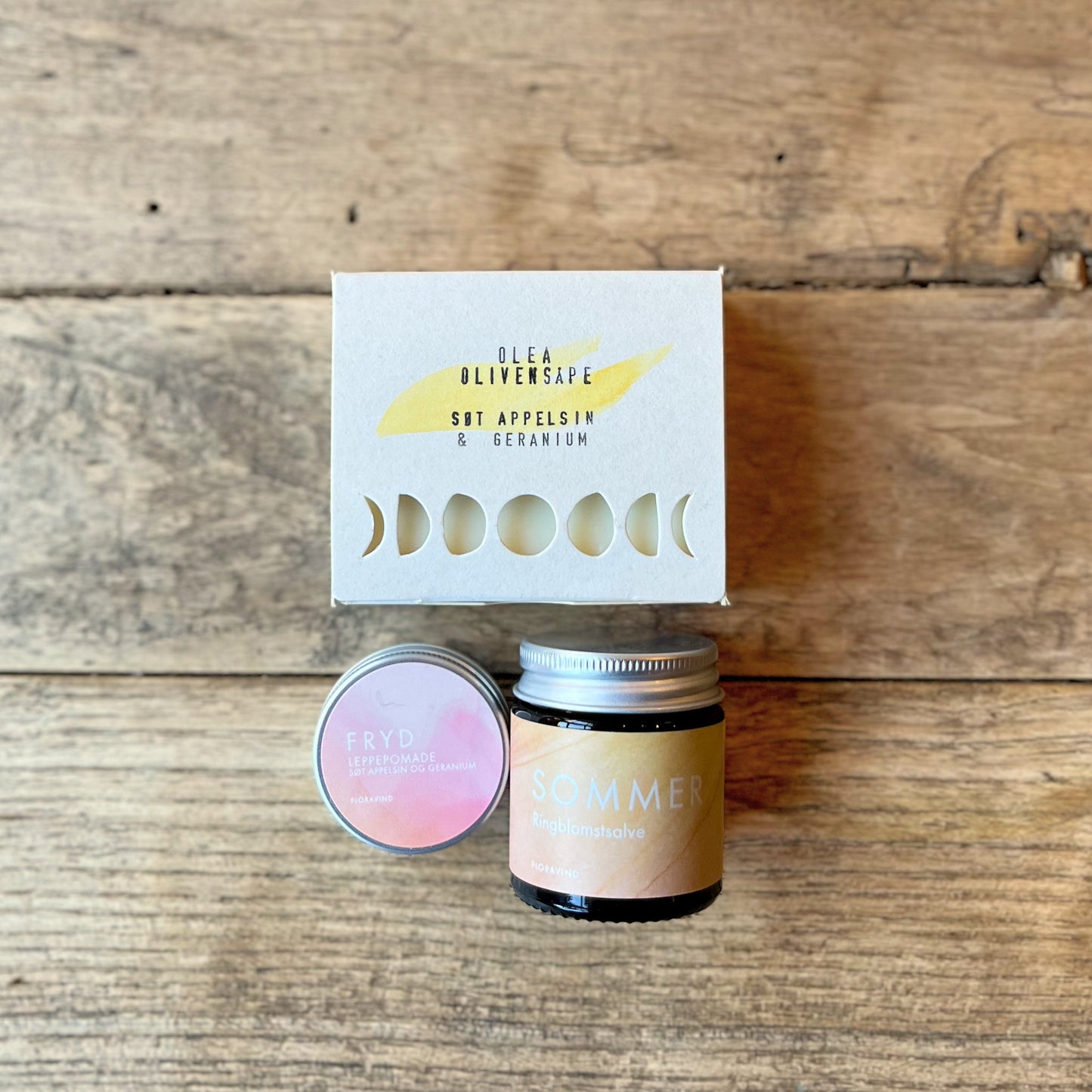 Pakke med handlaga hudpleie 2