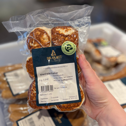 Pakke med handlaget medisterkaker fra Dølakjøtt, uten nitritt og konserveringsmidler. Renvare