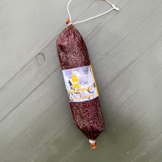Spekepølse med peppar og sjalottlauk